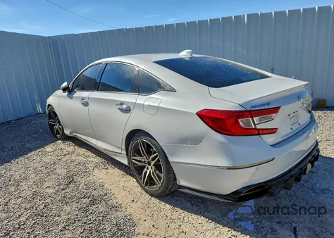 2021 Honda Accord Touring z USA, uszkodzony, nr VIN 1HGCV2F92MA005542